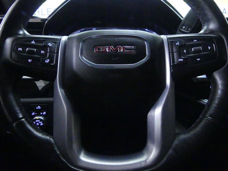 Used 2022 GMC Sierra 1500 Elevation w/ LPO, Elevation Black Package AWD/4WD image 18