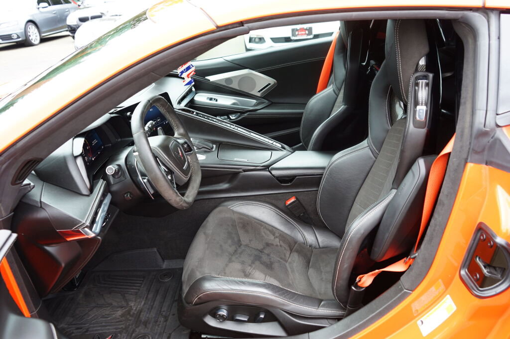 Used 2020 Chevrolet Corvette Stingray Premium Cpe w/ 3LT Preferred Equipment Group image 25