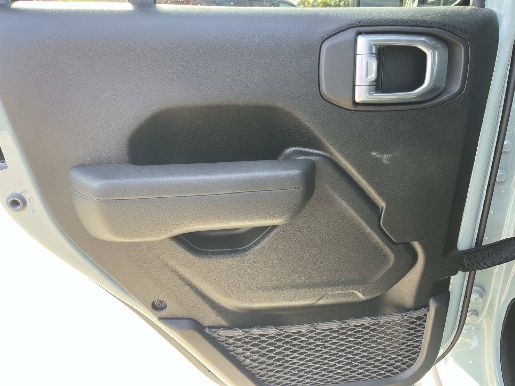 Used 2024 Jeep Wrangler Unlimited Sport AWD/4WD image 21