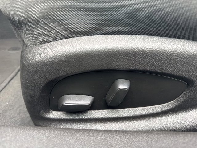 Used 2023 Chevrolet Camaro LT image 25