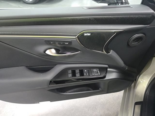 Used 2024 Lexus ES 350 Ultra Luxury w/ Accessory Package (Z2) FWD image 14