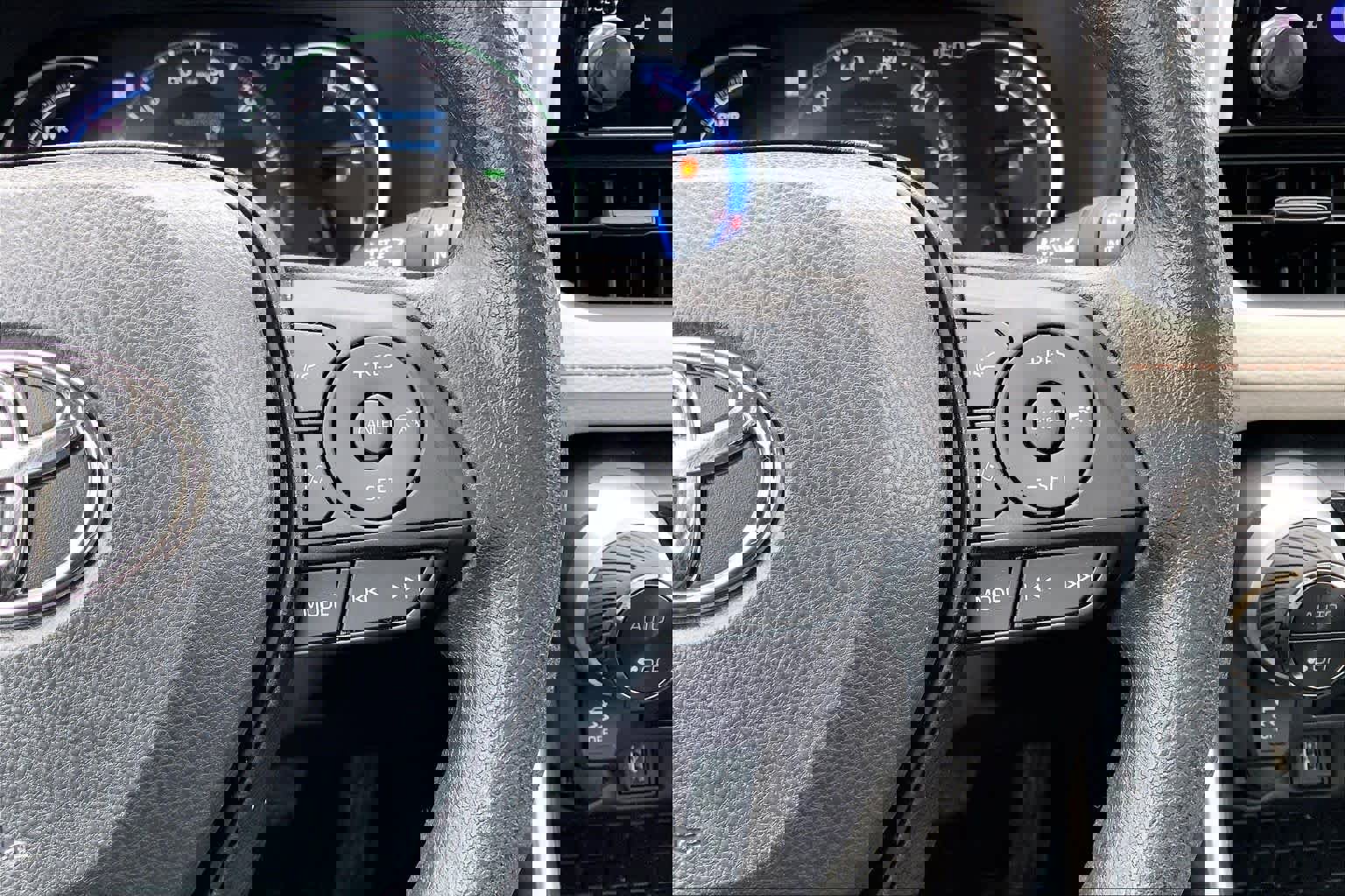 Used 2023 Toyota RAV4 XLE w/ Convenience Package image 24