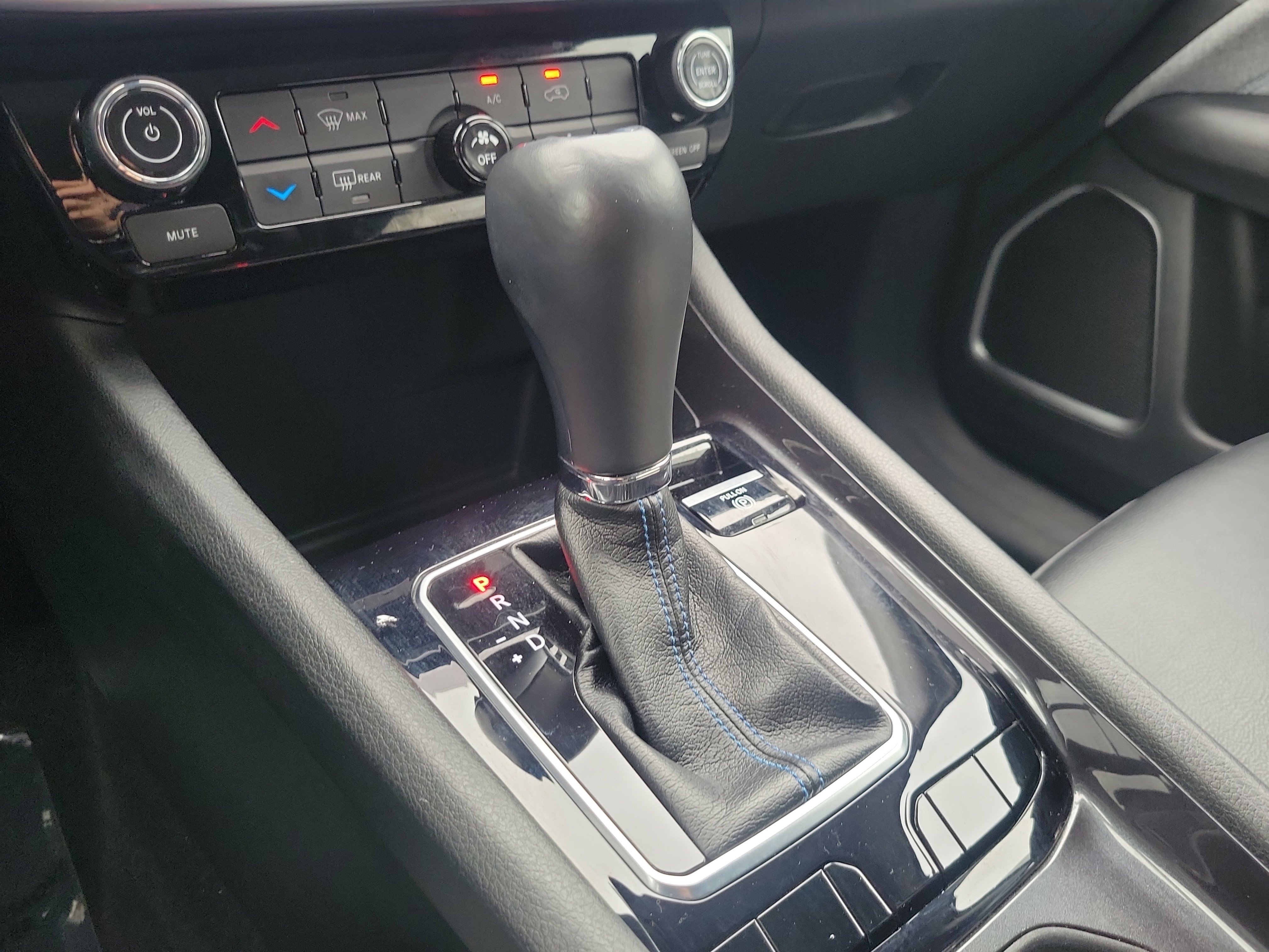 Used 2022 Jeep Compass Latitude image 17