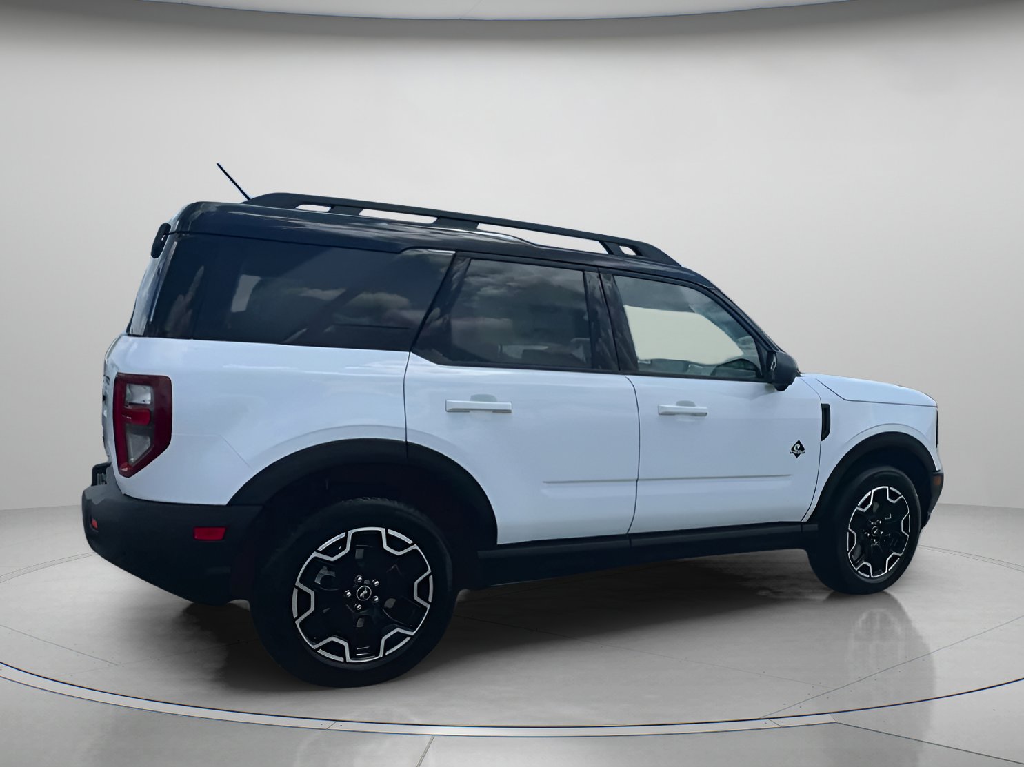 New 2025 Ford Bronco Sport Outer Banks w/ Outer Banks Tech Package+ AWD/4WD image 35