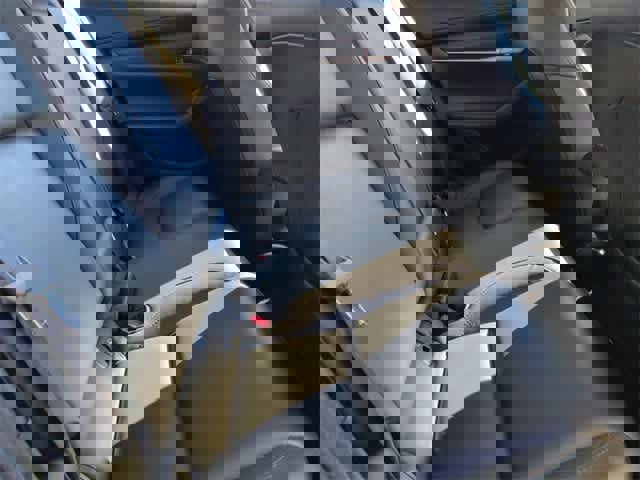 Used 2024 MAZDA MAZDA3 s image 21