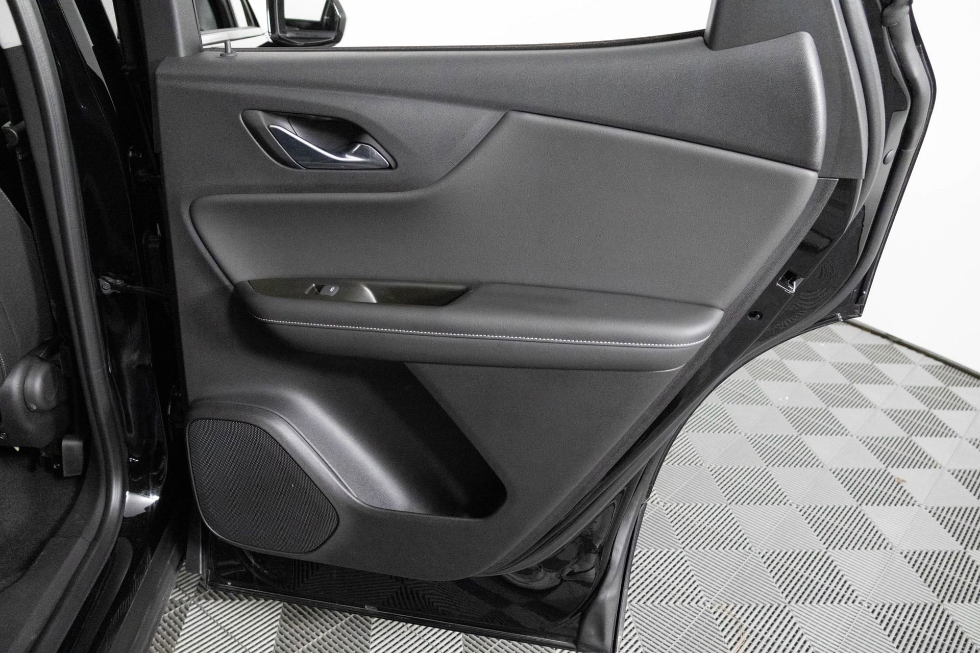 Certified 2023 Chevrolet Blazer LT w/ Convenience Package image 42