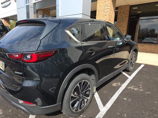 Used 2023 MAZDA CX-5 AWD 2.5 S w/ Premium Plus Pkg image 3