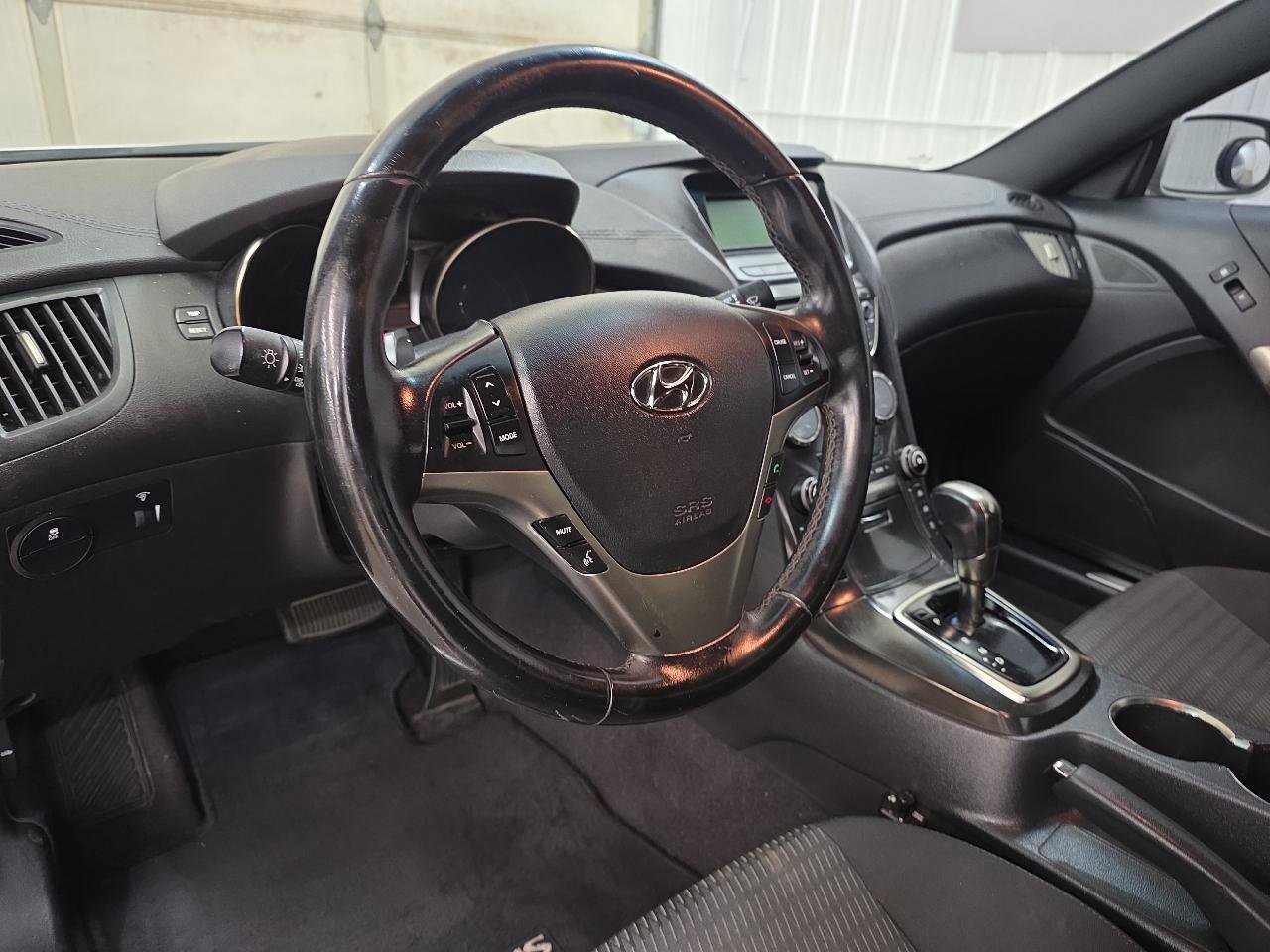 Used 2013 Hyundai Genesis 2.0T image 26