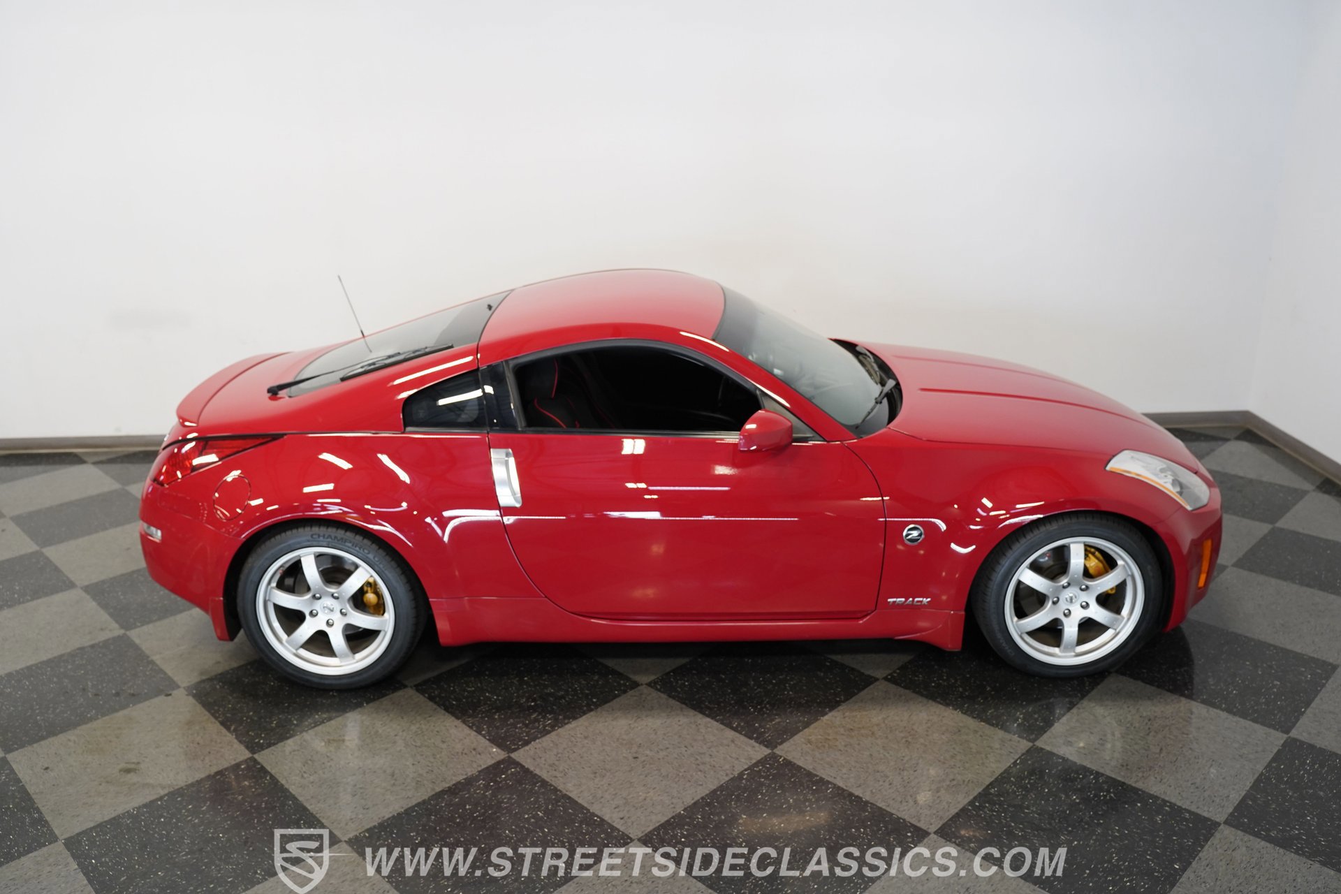 Used 2003 Nissan 350Z Track image 16
