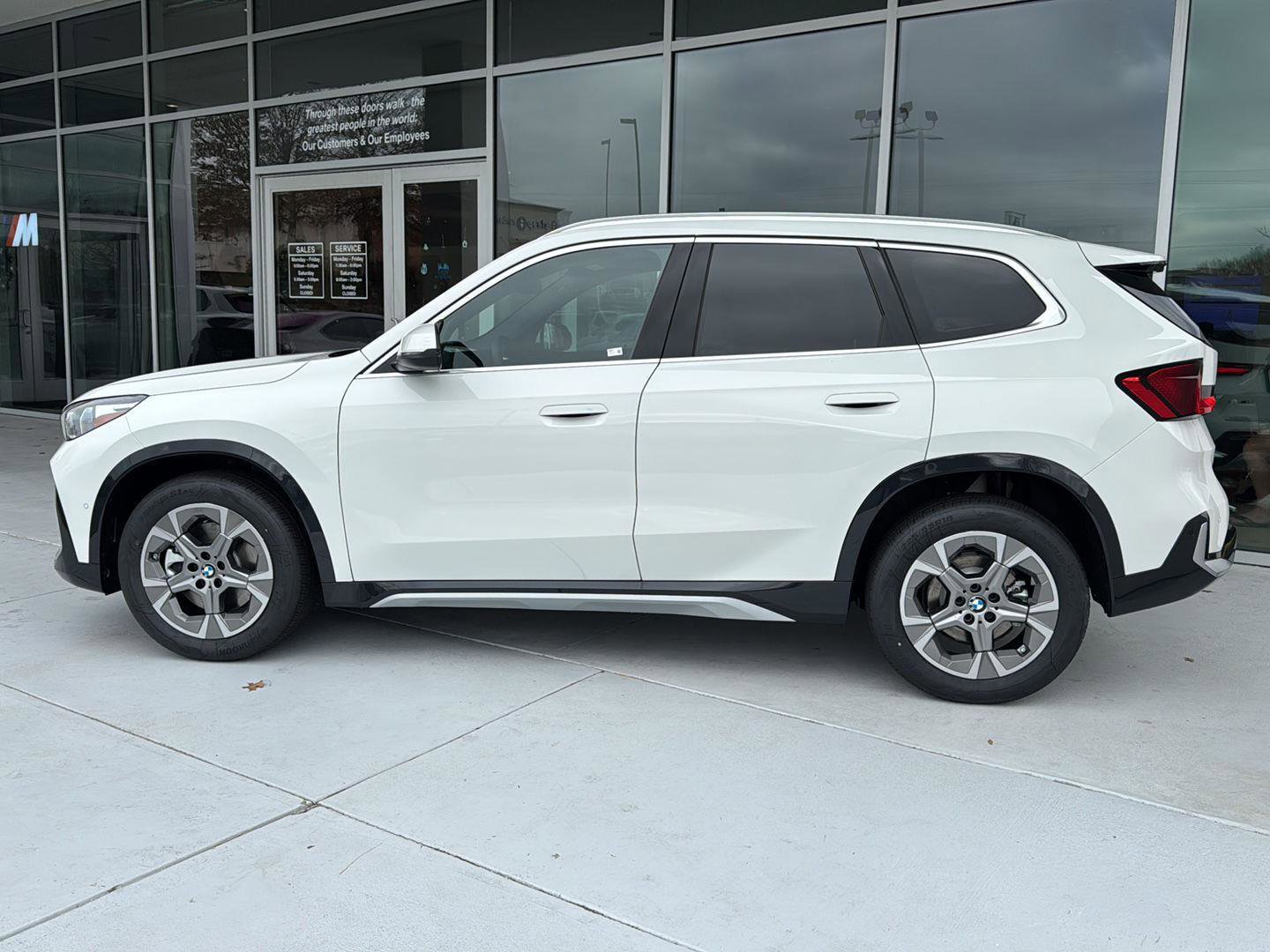 New 2026 BMW X1 xDrive28i w/ Convenience Package image 3