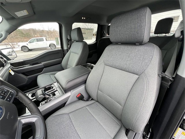 New 2025 Ford F150 Lightning XLT image 12