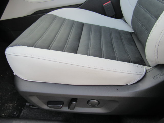 New 2026 Mitsubishi Outlander FWD image 23