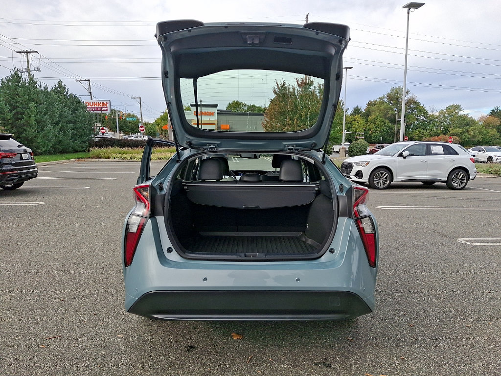 Used 2018 Toyota Prius Four w/ Advanced Technology Package FWD image 27