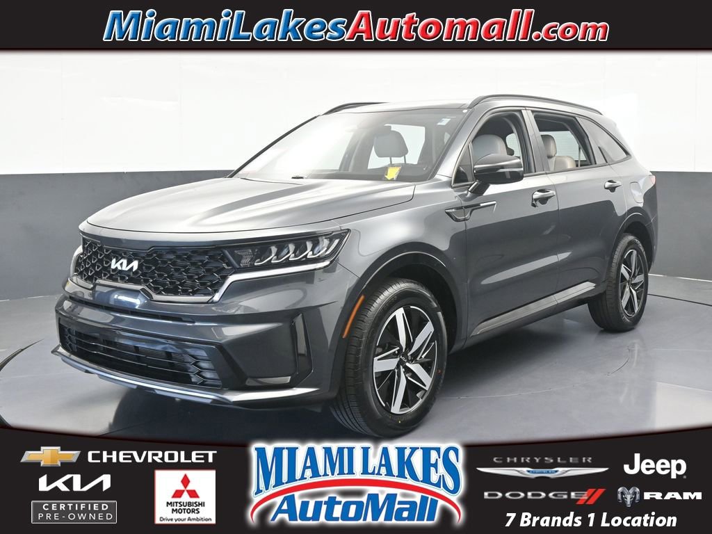 Used 2023 Kia Sorento S w/ Panoramic Sunroof Package