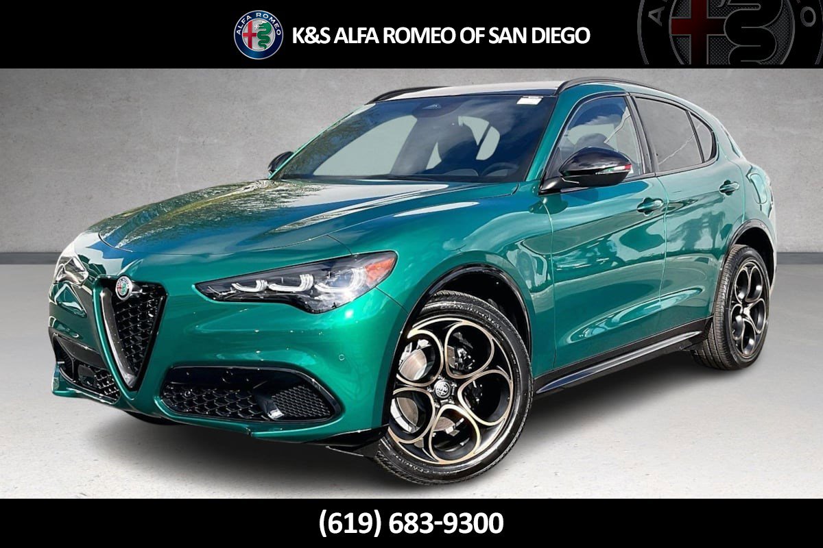 New 2025 Alfa Romeo Stelvio Sprint