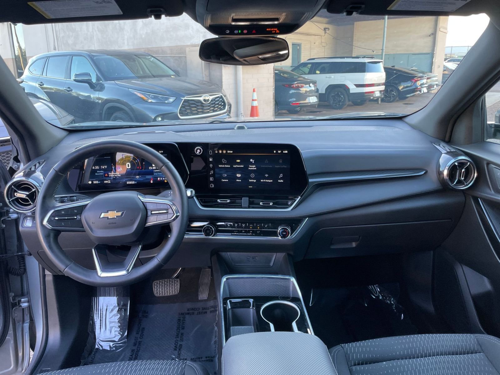 Used 2025 Chevrolet Equinox LT image 32