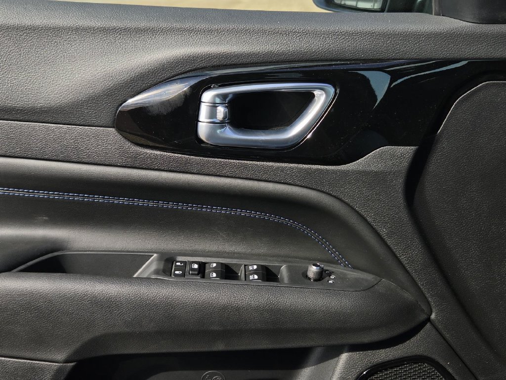 New 2027 Jeep Compass Latitude AWD/4WD image 25