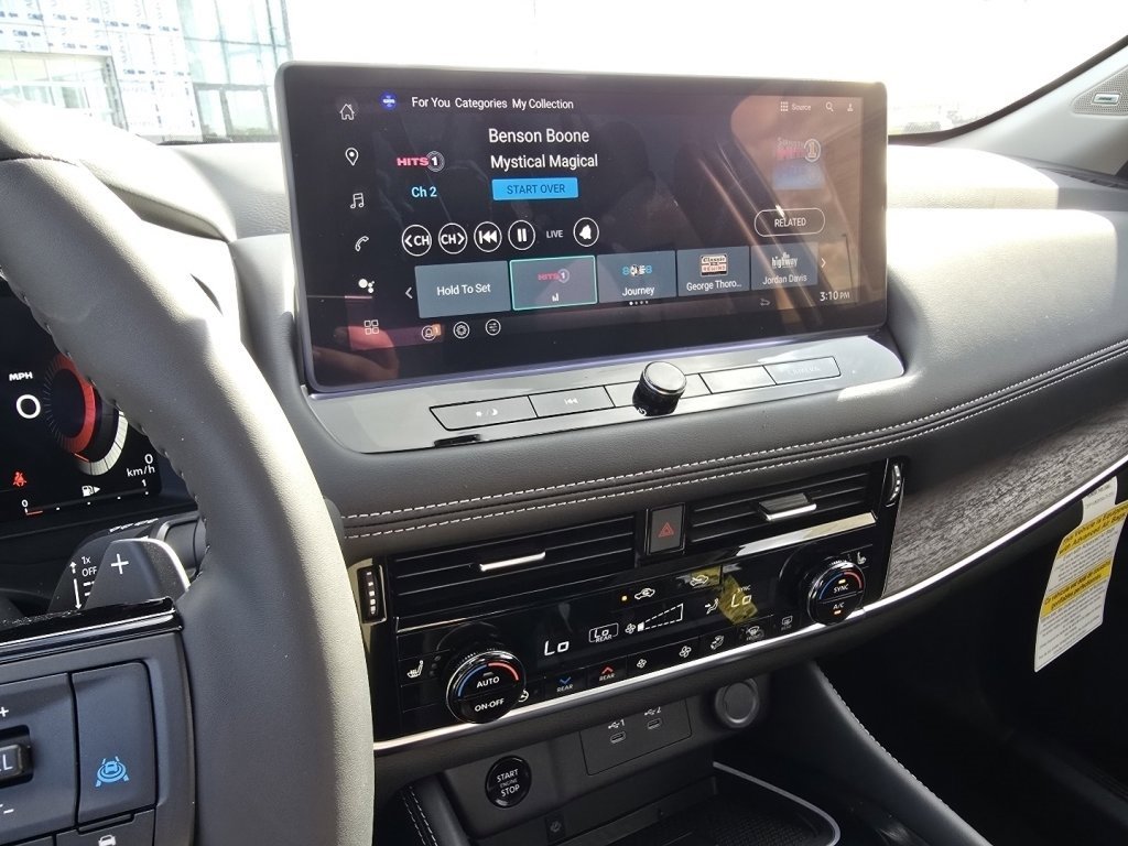 New 2026 Nissan Rogue Platinum w/ Platinum Premium Package image 17