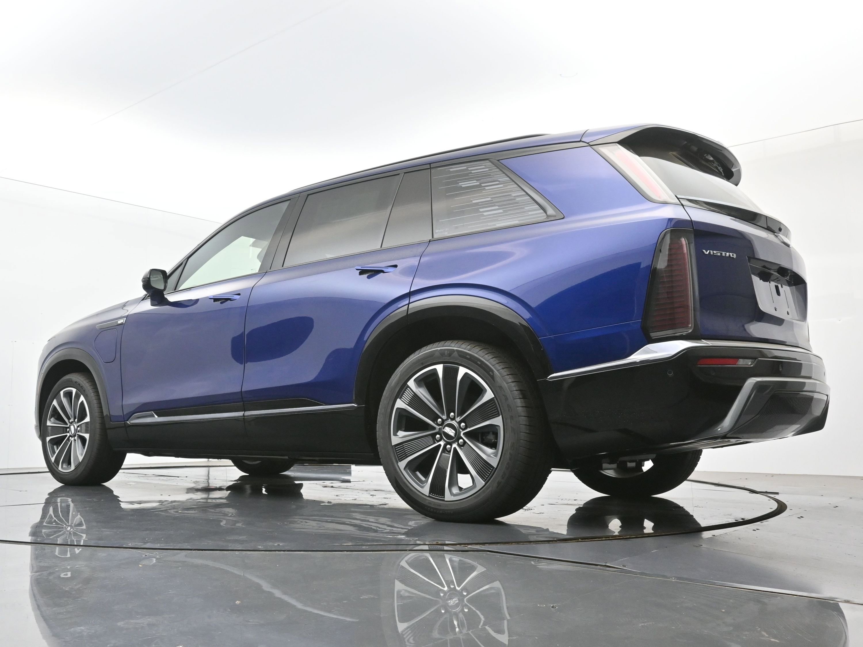 New 2026 Cadillac Vistiq Sport w/ LPO, Premium Carpet Package image 17