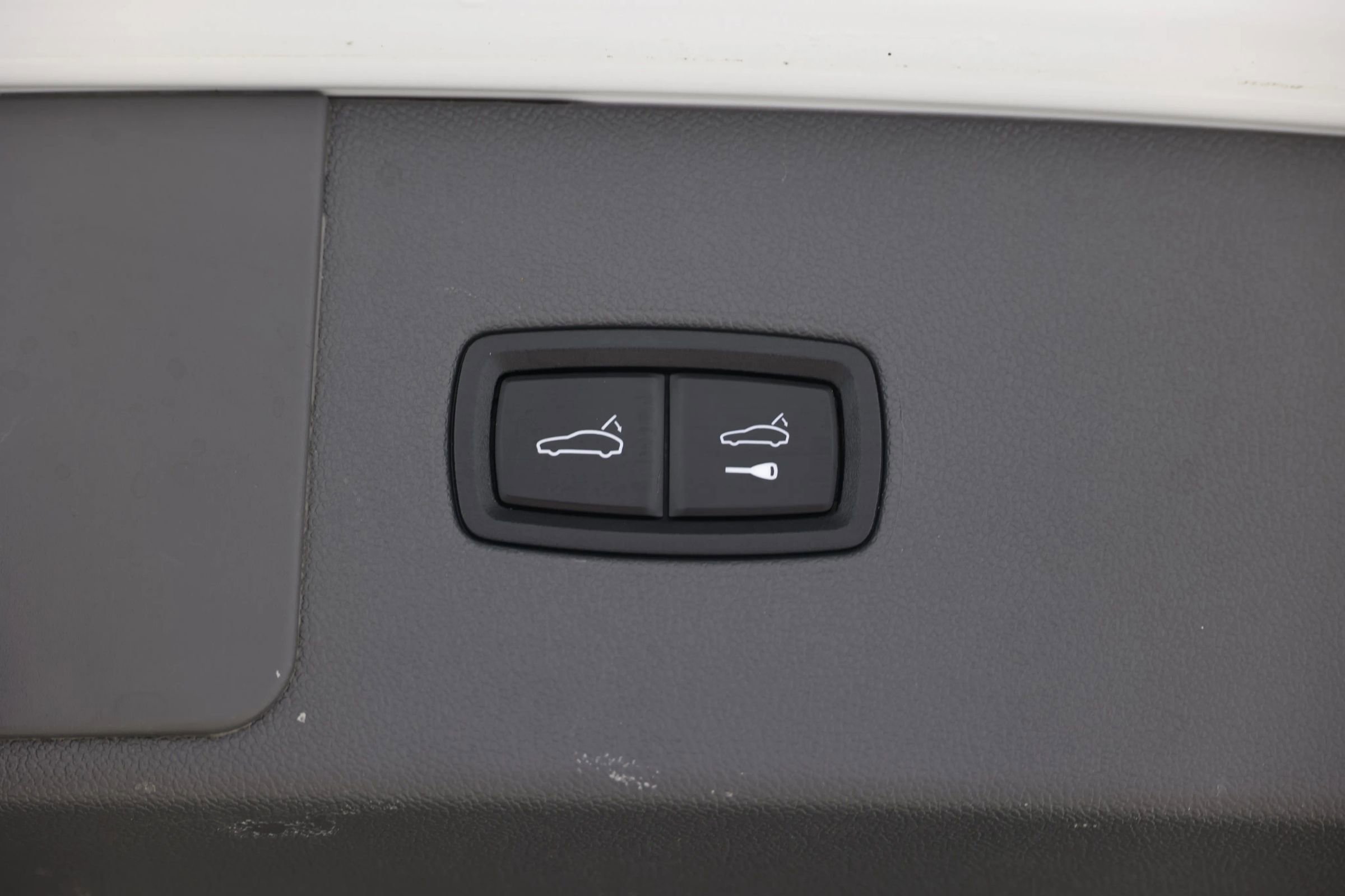 Used 2021 Porsche Cayenne Turbo S AWD/4WD image 90