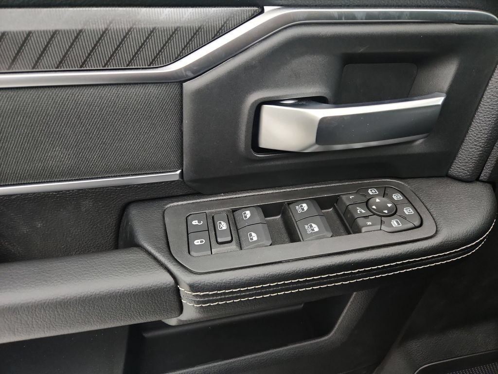 New 2026 RAM 2500 Big Horn AWD/4WD image 12