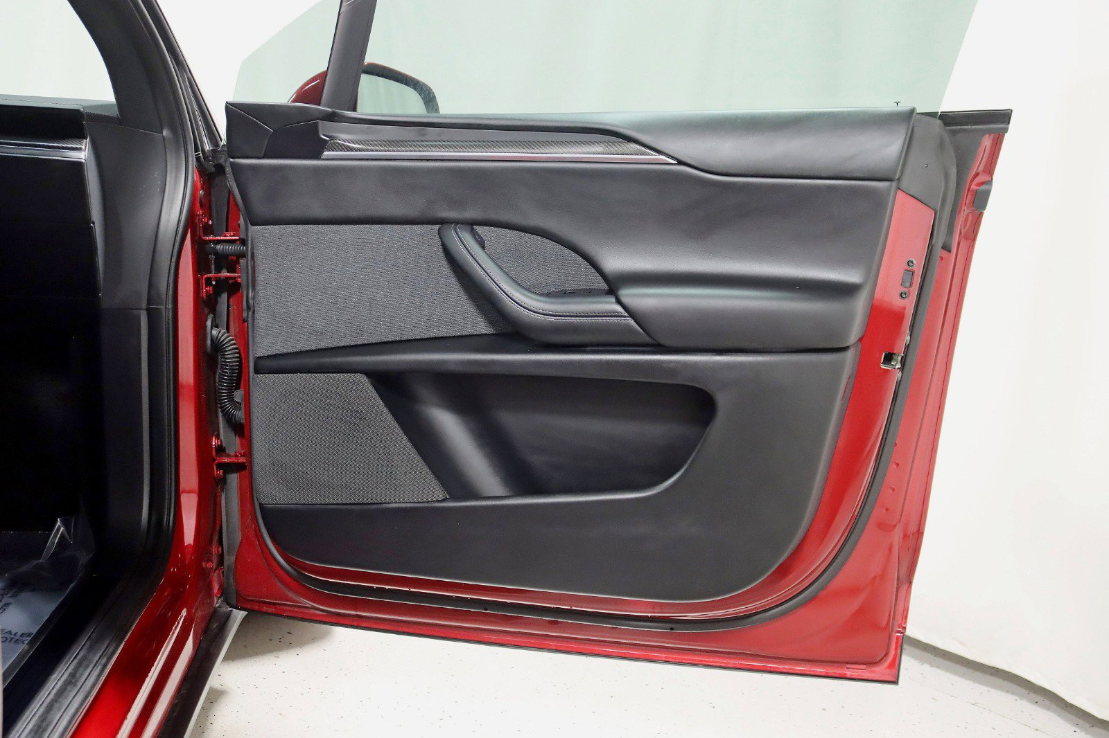 Used 2023 Tesla Model X Plaid image 34