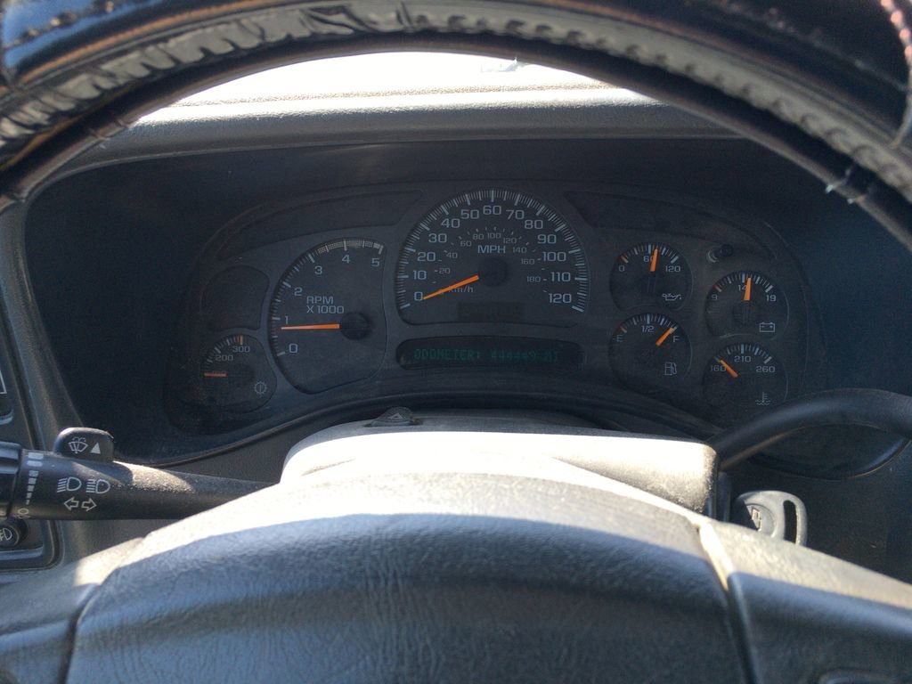 Used 2003 Chevrolet Silverado 3500 LS w/ Skid Plate Package AWD/4WD image 18