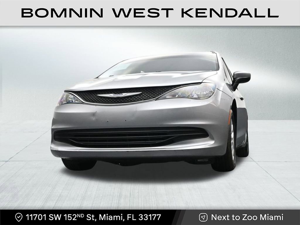 Used 2020 Chrysler Voyager Lxi image 27
