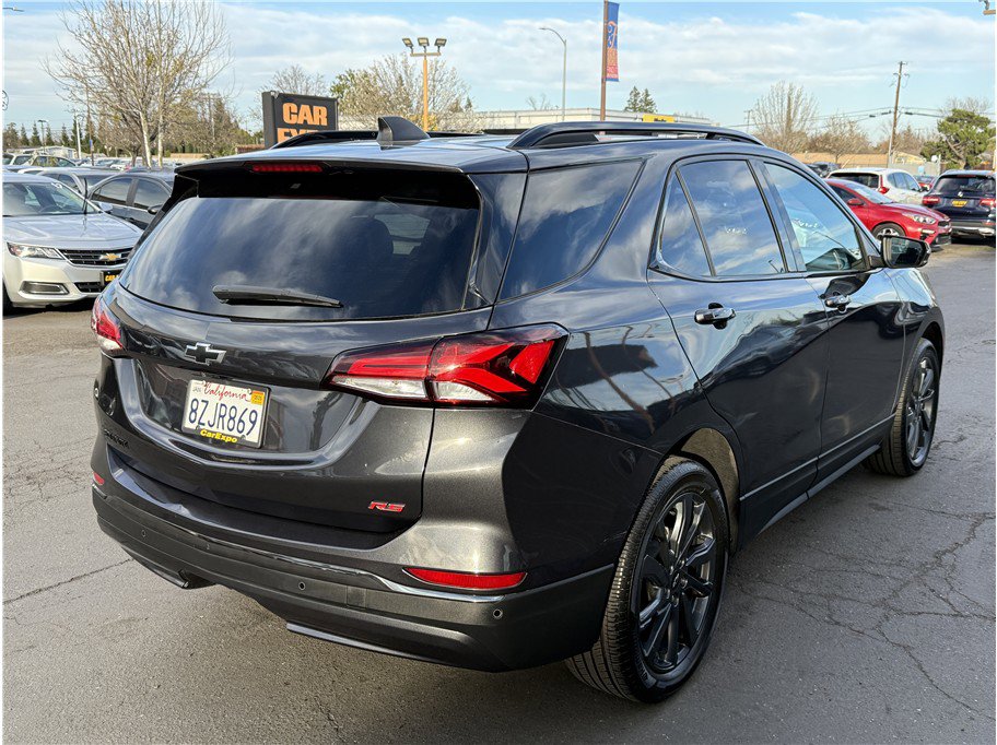 Used 2022 Chevrolet Equinox RS w/ RS Leather Package image 25