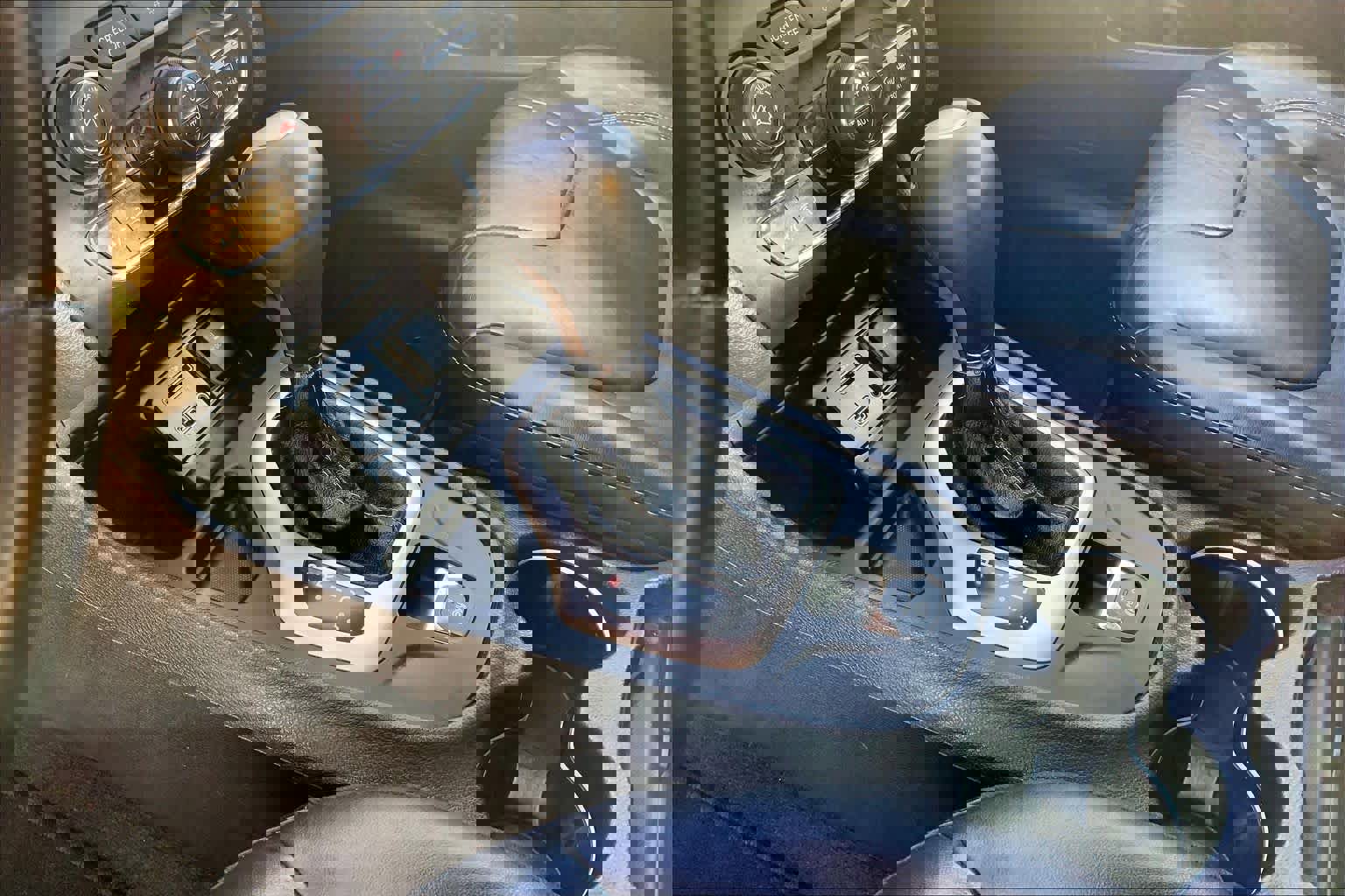 Used 2017 Jeep Cherokee Limited image 17