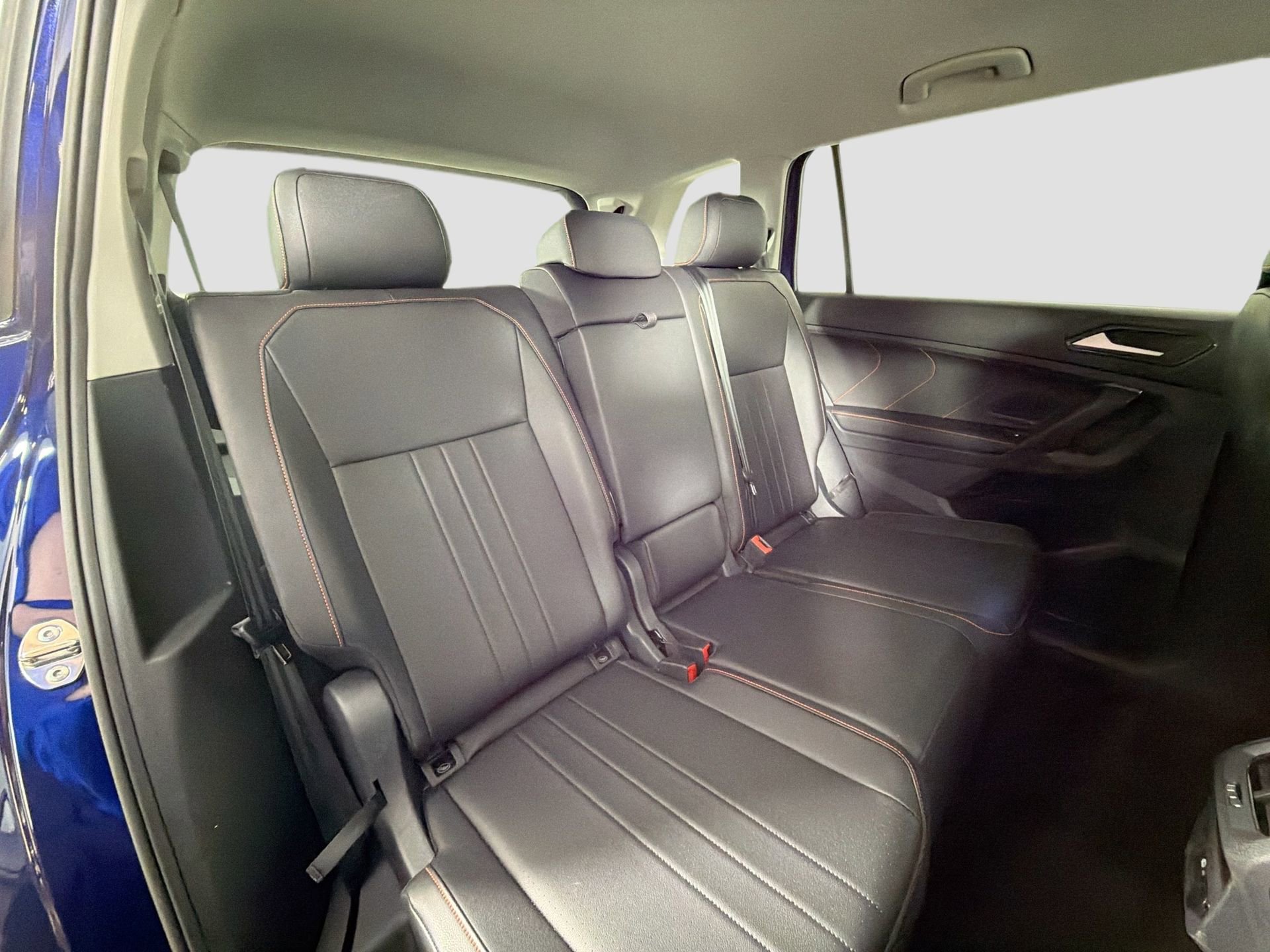 Used 2024 Volkswagen Tiguan Wolfsburg Edition image 29