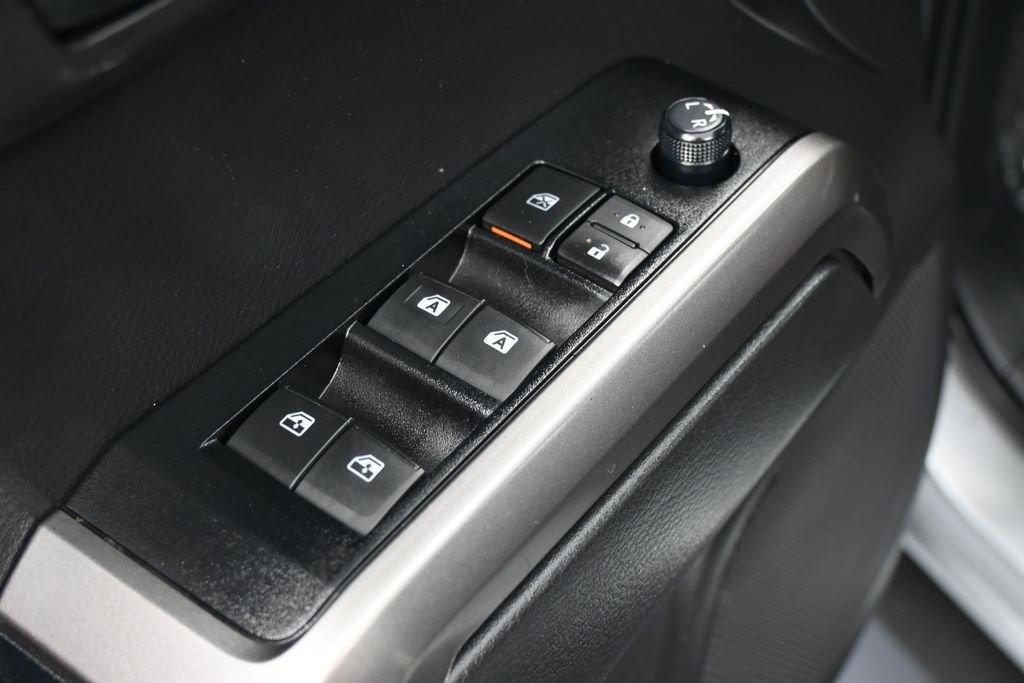 Used 2023 Toyota Tacoma SR5 RWD image 14