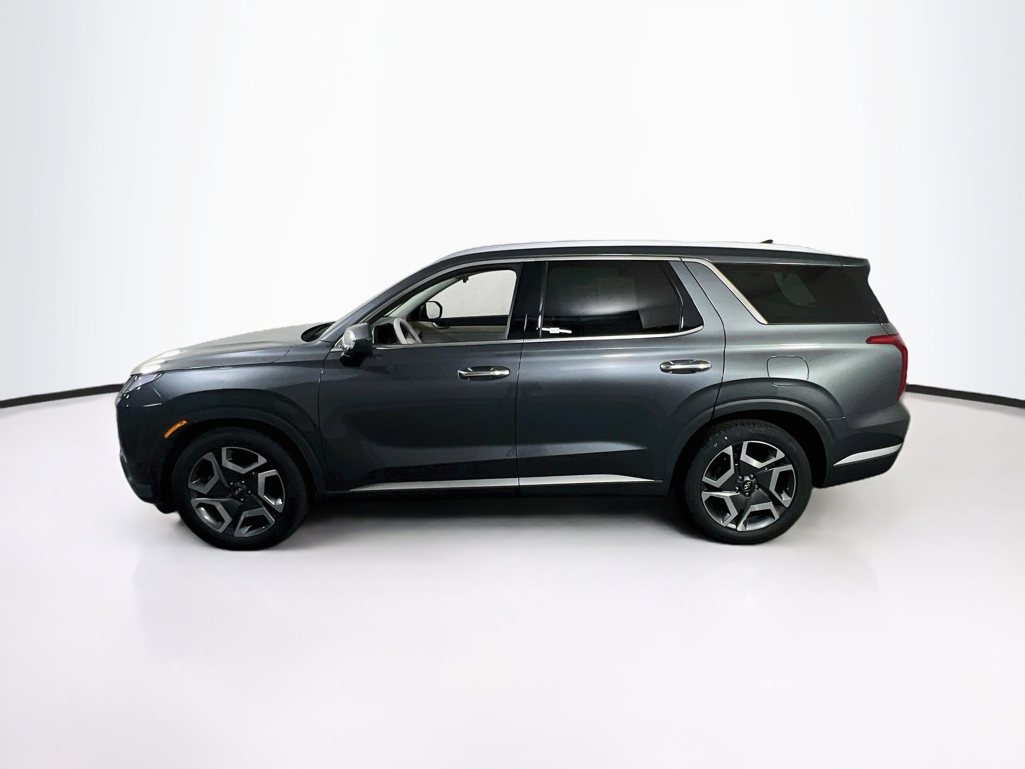 Used 2024 Hyundai Palisade Limited AWD/4WD image 8