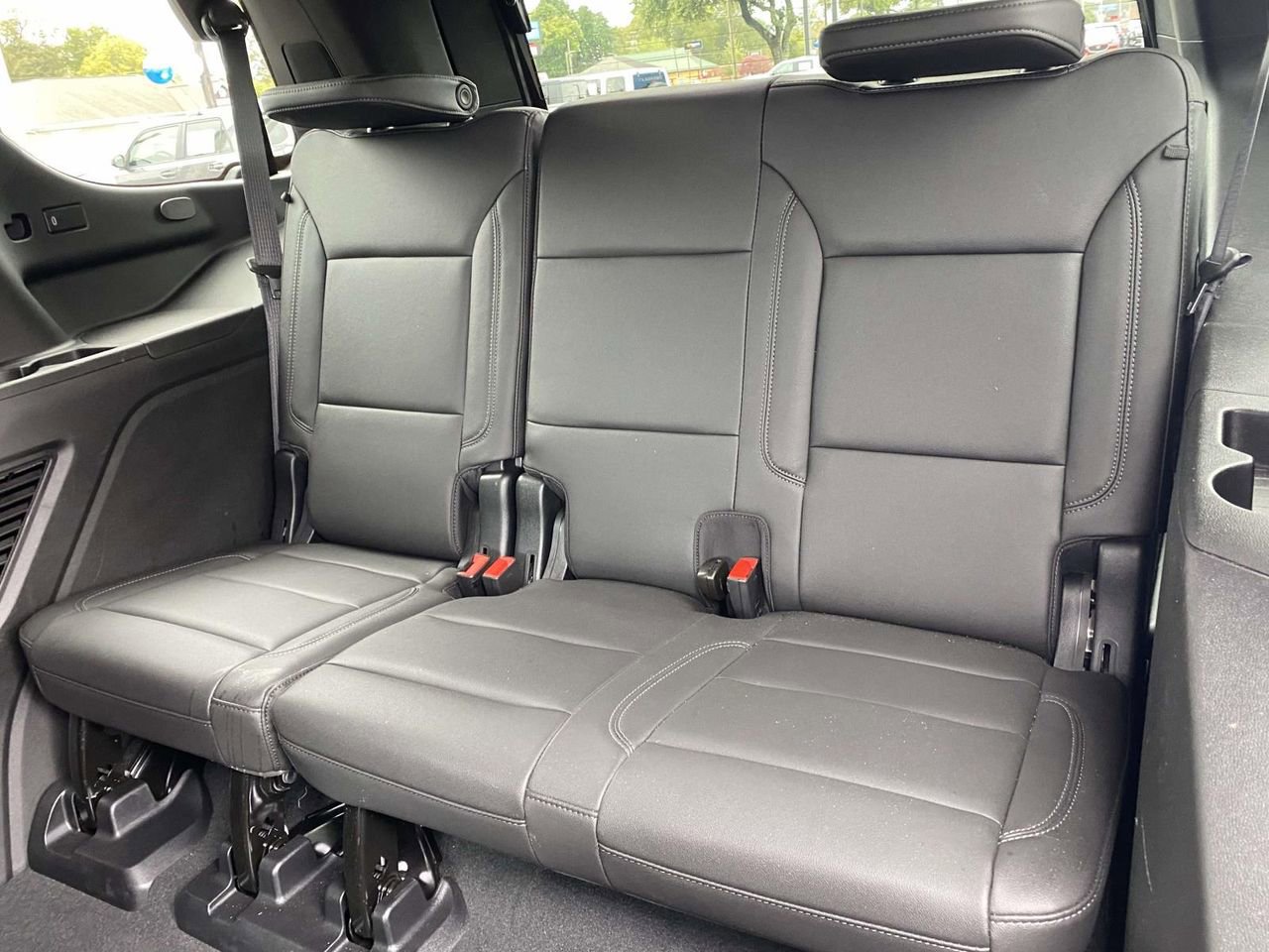 Used 2024 Chevrolet Tahoe LT w/ Luxury Package image 13