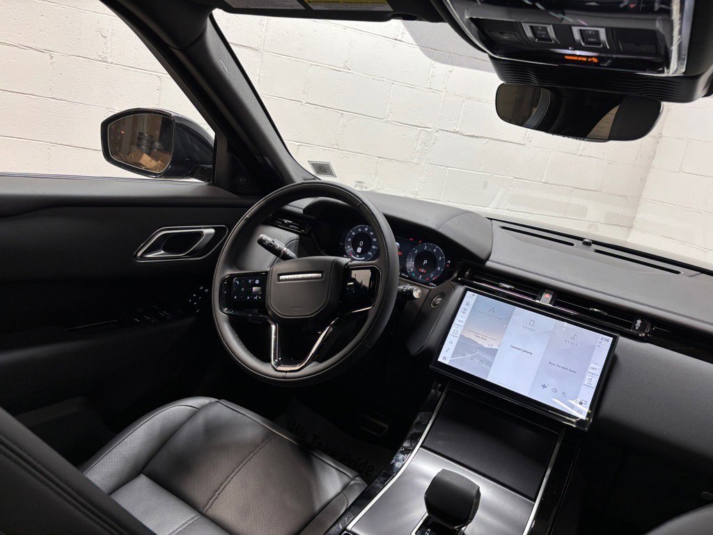 New 2026 Land Rover Range Rover Velar Dynamic SE image 34