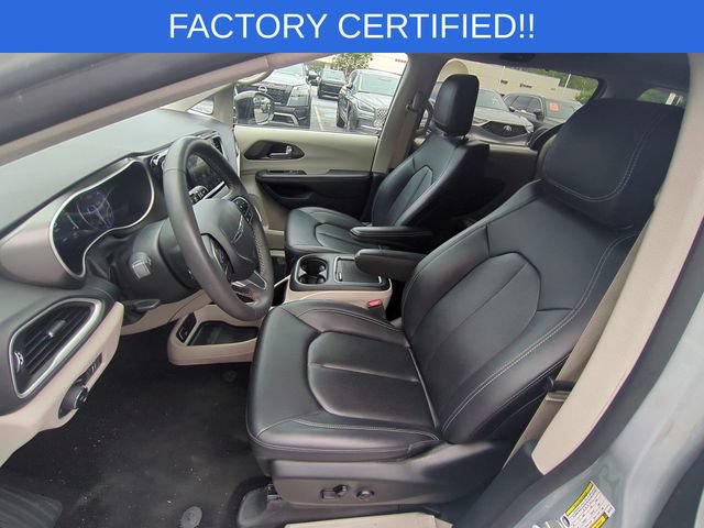 Certified 2024 Chrysler Pacifica Touring-L FWD image 16
