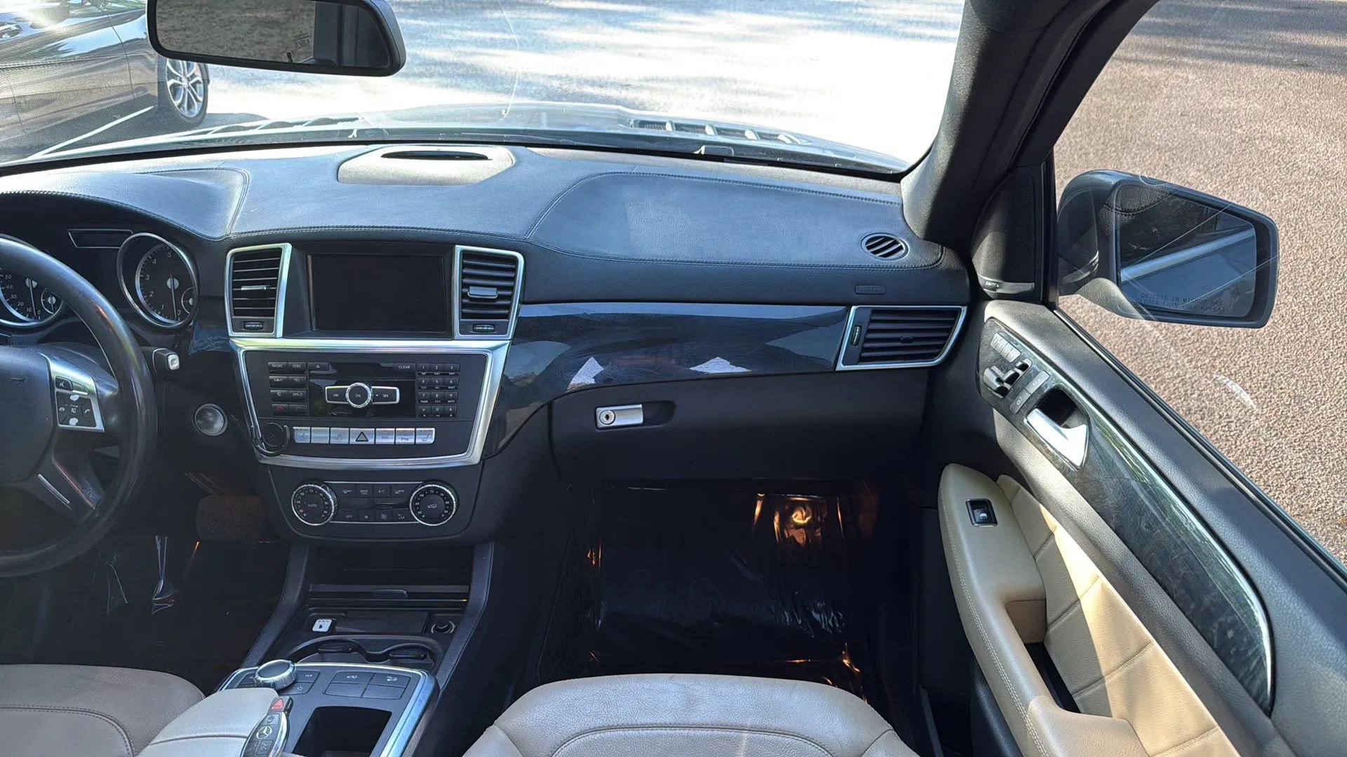 Used 2015 Mercedes-Benz GL 450 4MATIC image 28