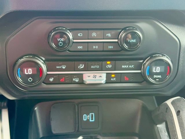 Used 2023 Ford Bronco Outer Banks AWD/4WD image 22