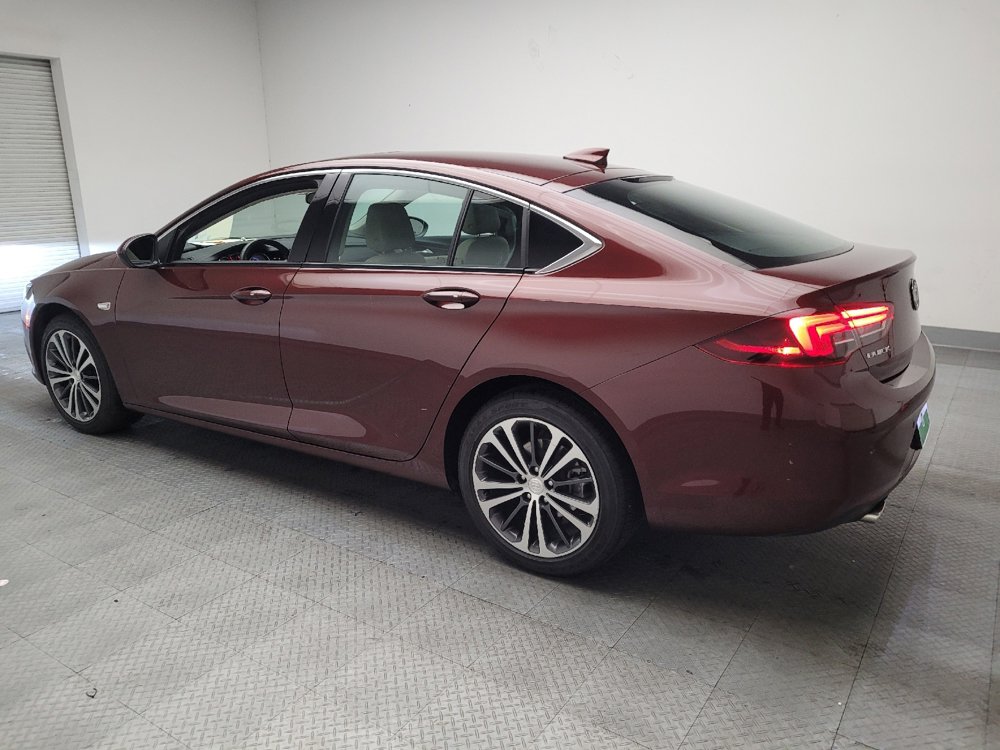 Used 2018 Buick Regal Essence w/ Driver Confidence Package #1 image 3
