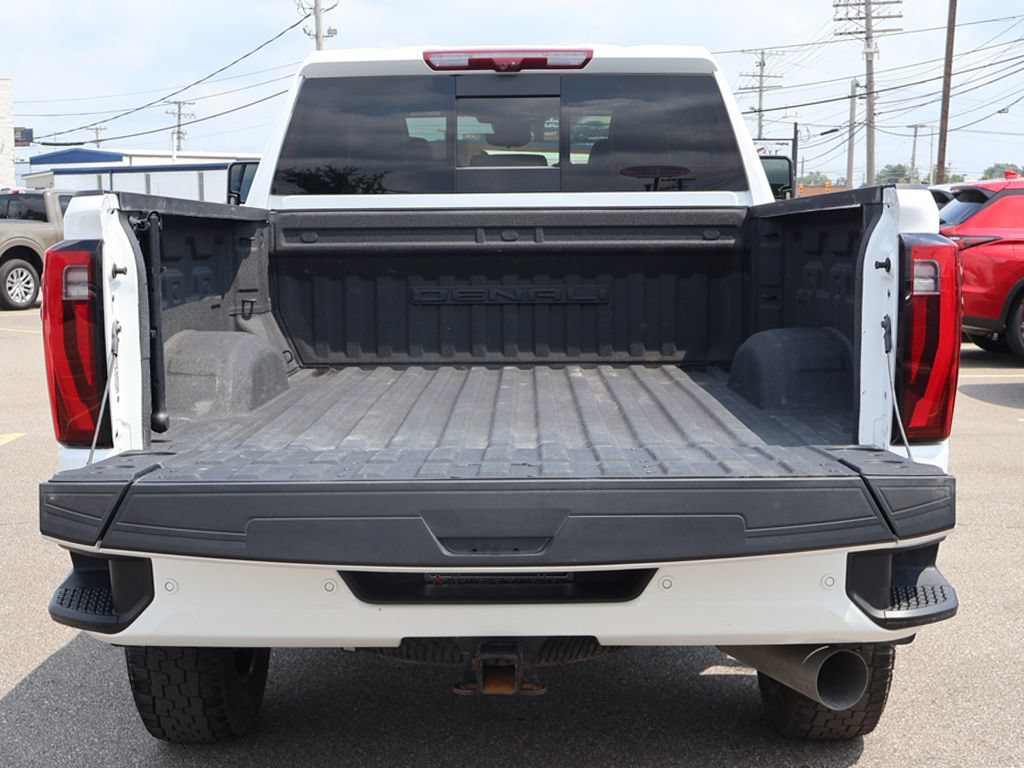 Used 2024 GMC Sierra 2500 Denali Ultimate w/ LPO, GMC Protection Package AWD/4WD image 15