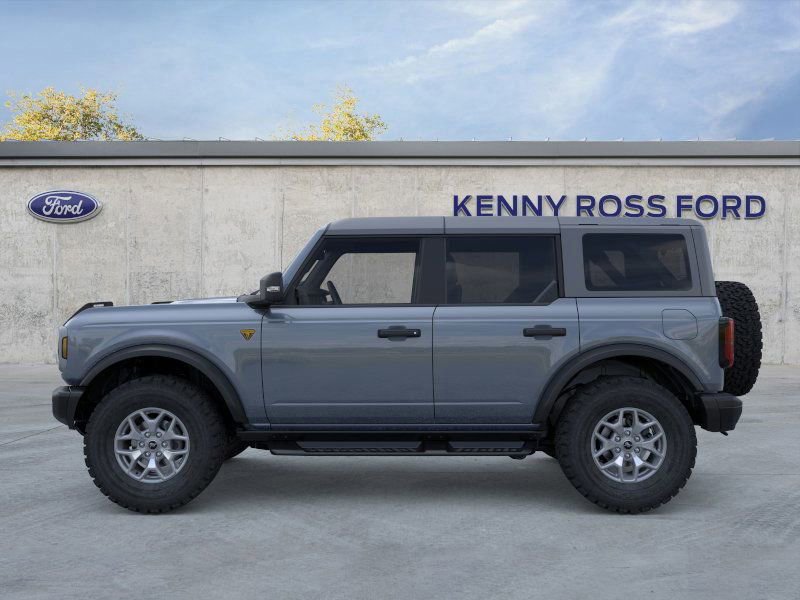 New 2025 Ford Bronco Badlands image 3