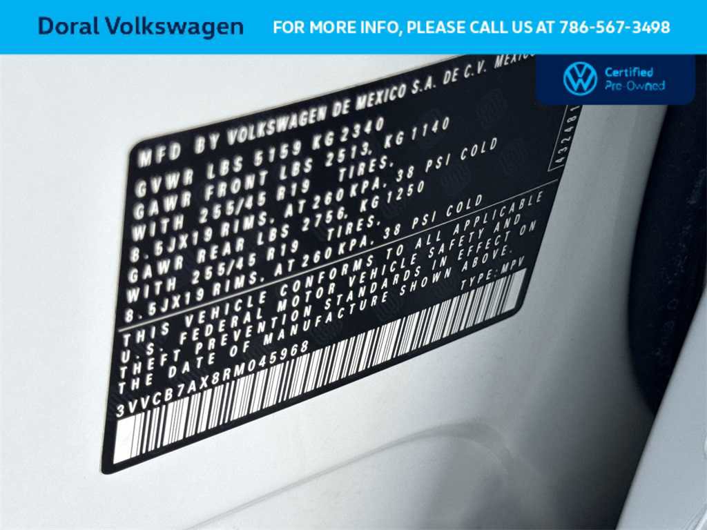 Certified 2024 Volkswagen Tiguan SE R-Line image 29
