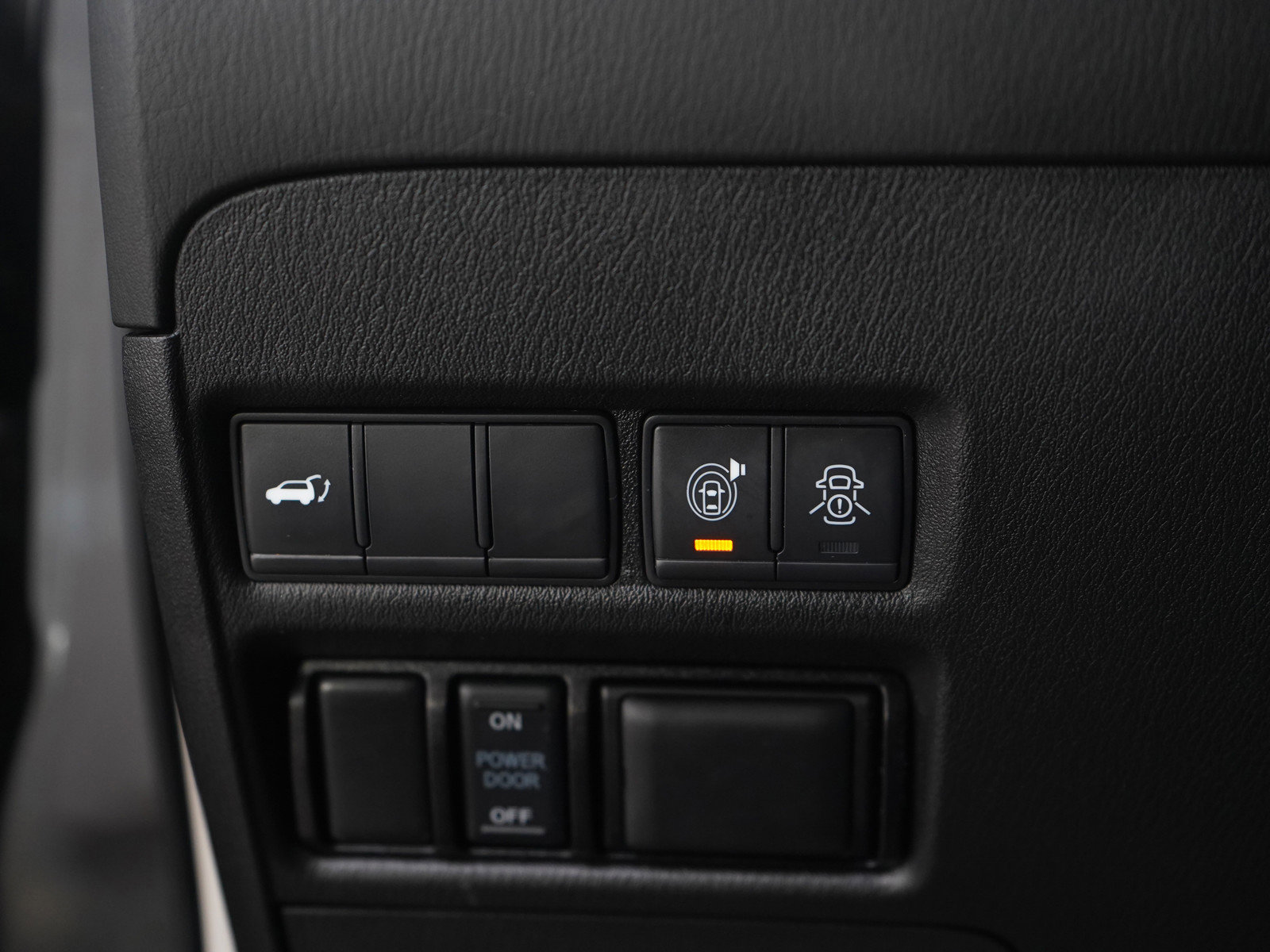 Used 2020 Nissan Armada SL w/ Premium Package image 28