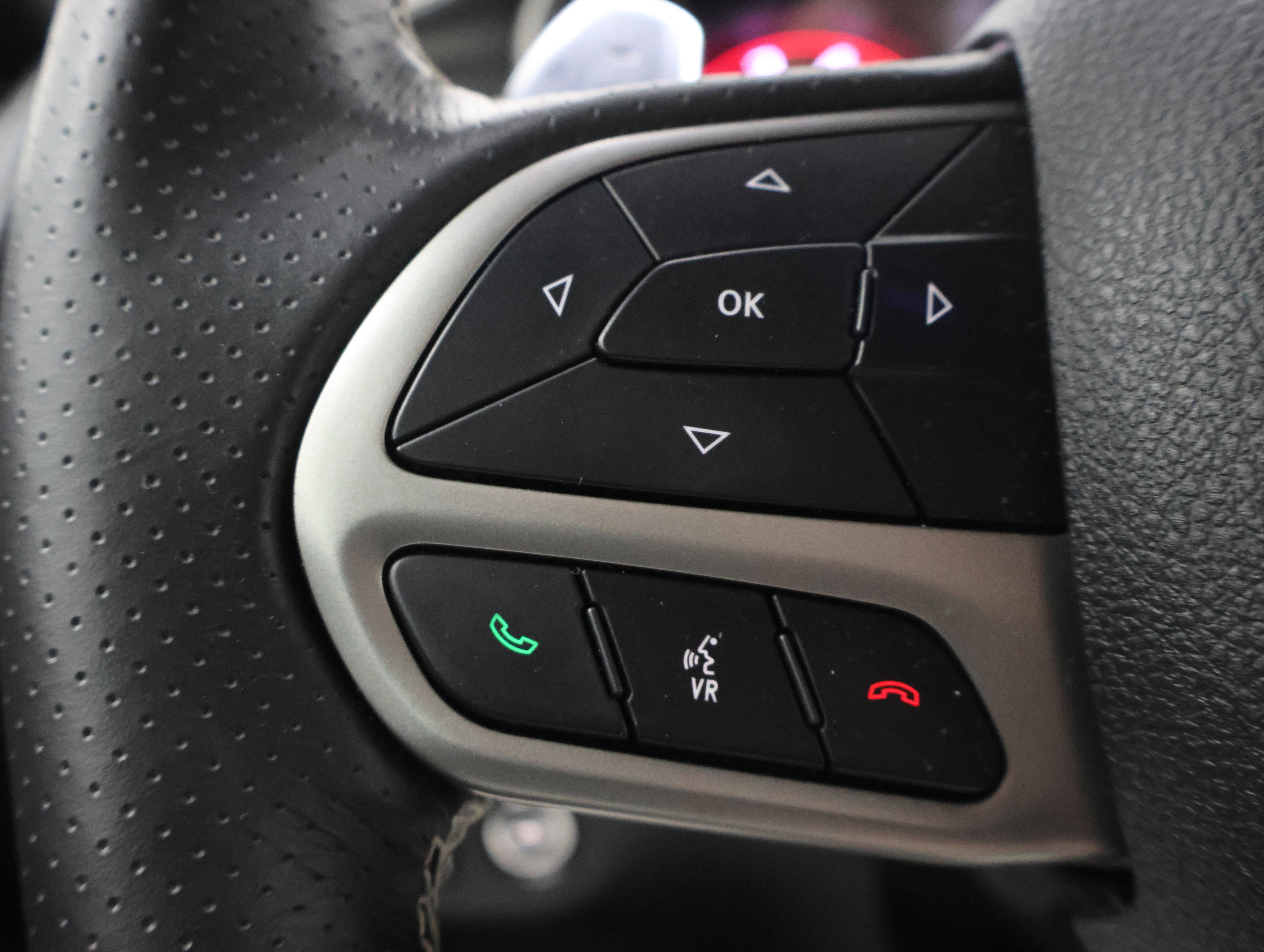 Used 2020 Dodge Challenger SRT Hellcat Redeye image 14