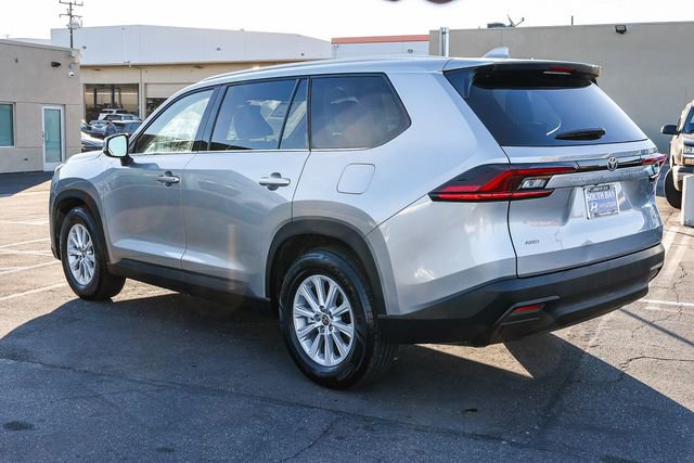 Used 2025 Toyota Grand Highlander AWD image 4