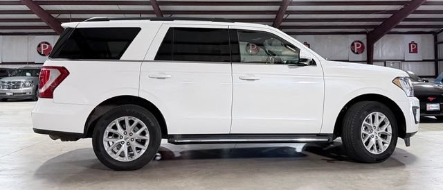 Used 2021 Ford Expedition XLT AWD/4WD image 3