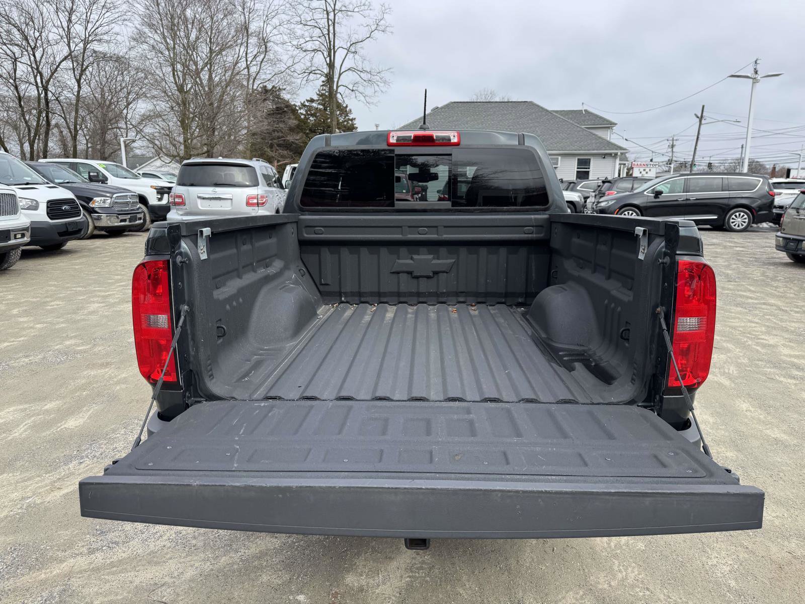 Used 2018 Chevrolet Colorado Z71 AWD/4WD image 9