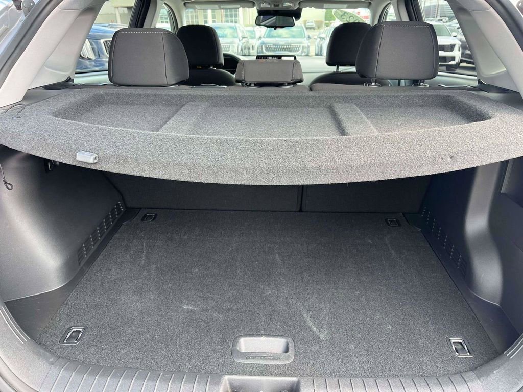 Used 2023 Hyundai Kona SEL image 7