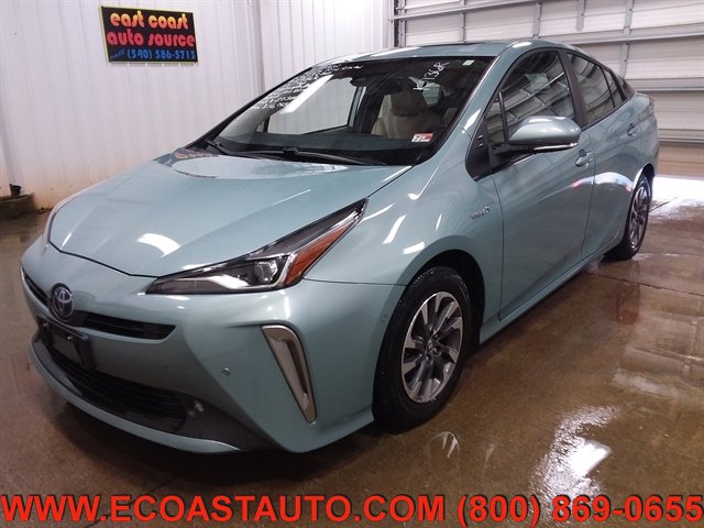 Used 2022 Toyota Prius Limited w/ Premium Convenience Package FWD image 3