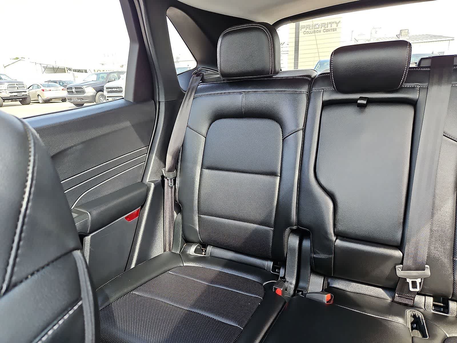 Used 2022 Ford Escape SEL w/ Technology Package FWD image 13